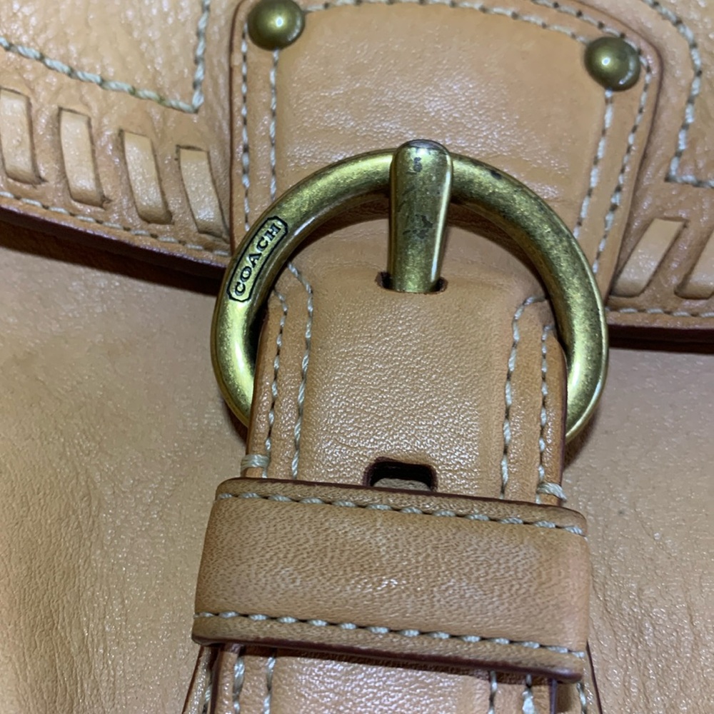 Coach leather purse - Picture 9 of 16